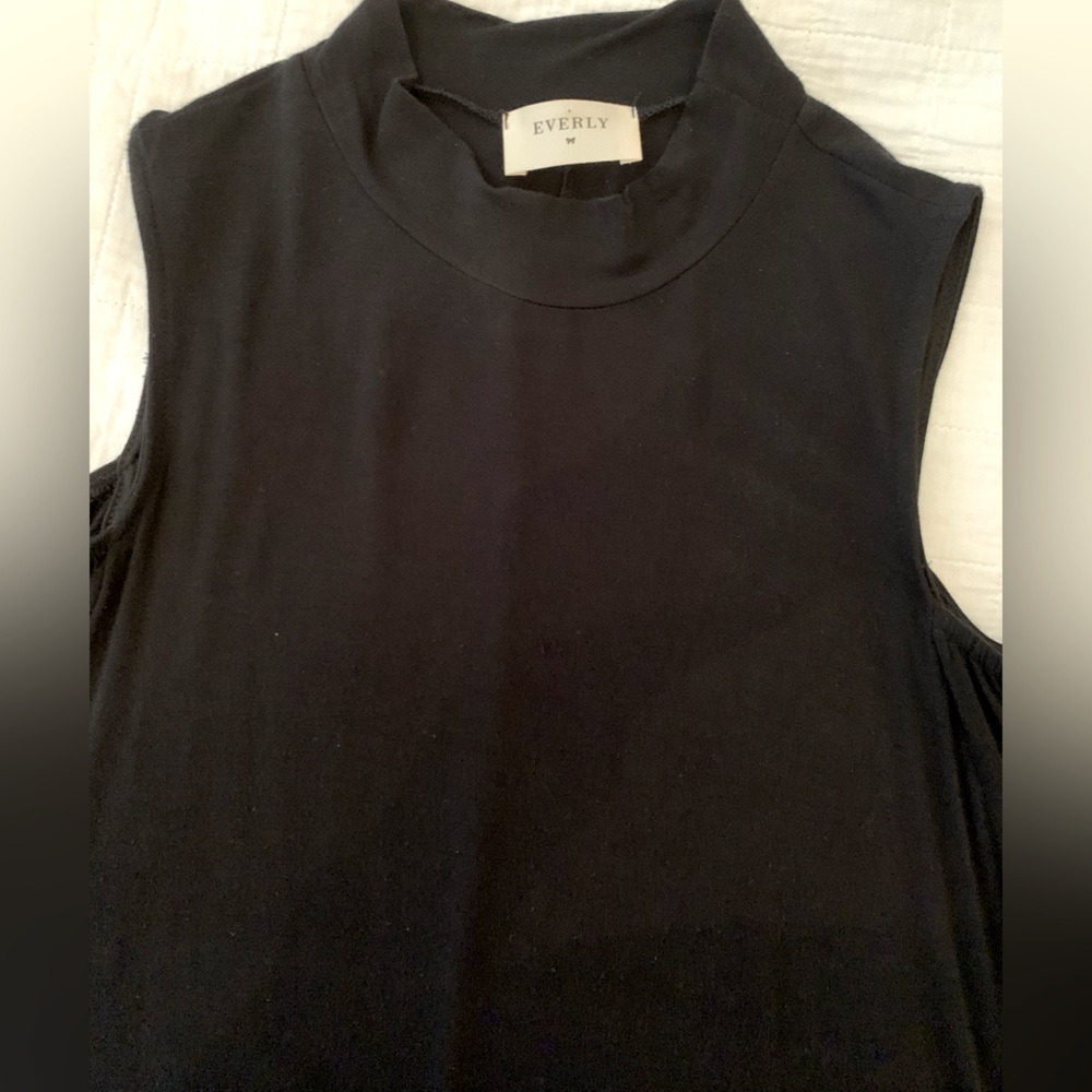 💕EVERLY💕OFF THE SHOULDER KNIT DRESS. NWOT. EXCELLENT CONDITION! - Picture 5 of 8